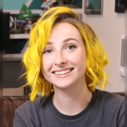 Tessa Violet image