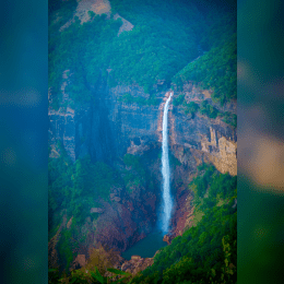 Nohkalikai Falls image