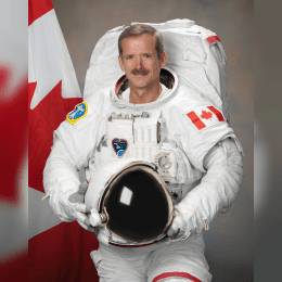 Chris Hadfield image